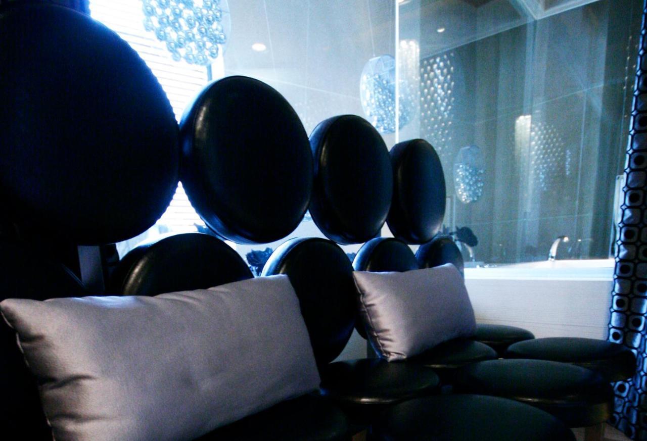 The Yorker Deluxe Motel Таоюань Экстерьер фото