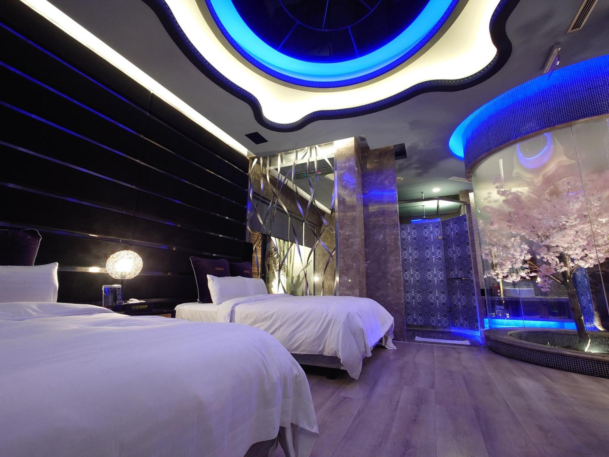 The Yorker Deluxe Motel Таоюань Экстерьер фото