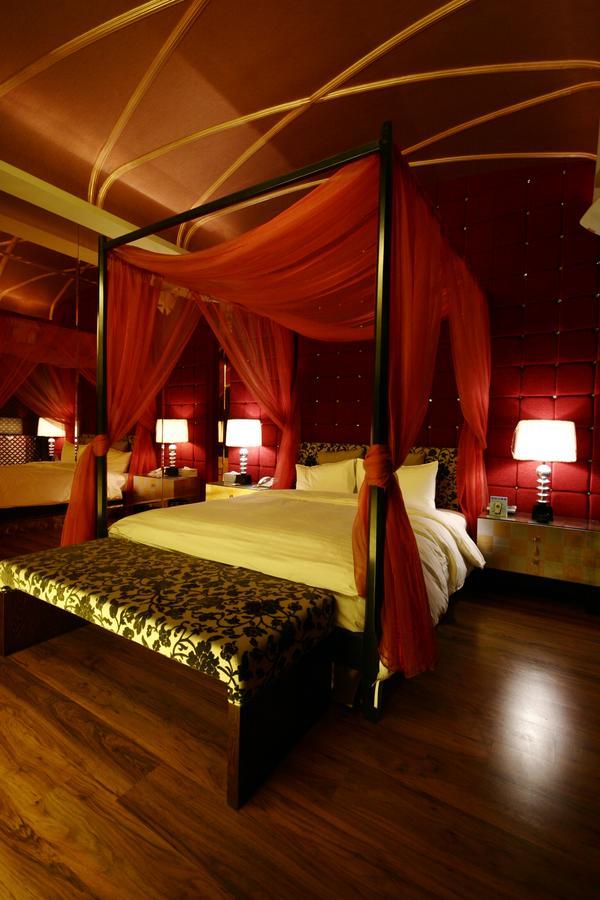 The Yorker Deluxe Motel Таоюань Экстерьер фото