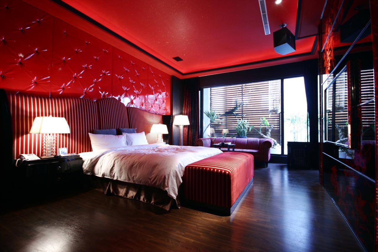 The Yorker Deluxe Motel Таоюань Экстерьер фото