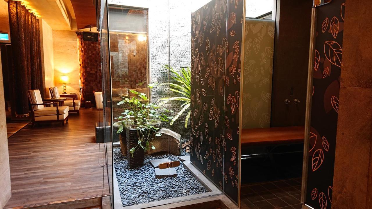 The Yorker Deluxe Motel Таоюань Экстерьер фото